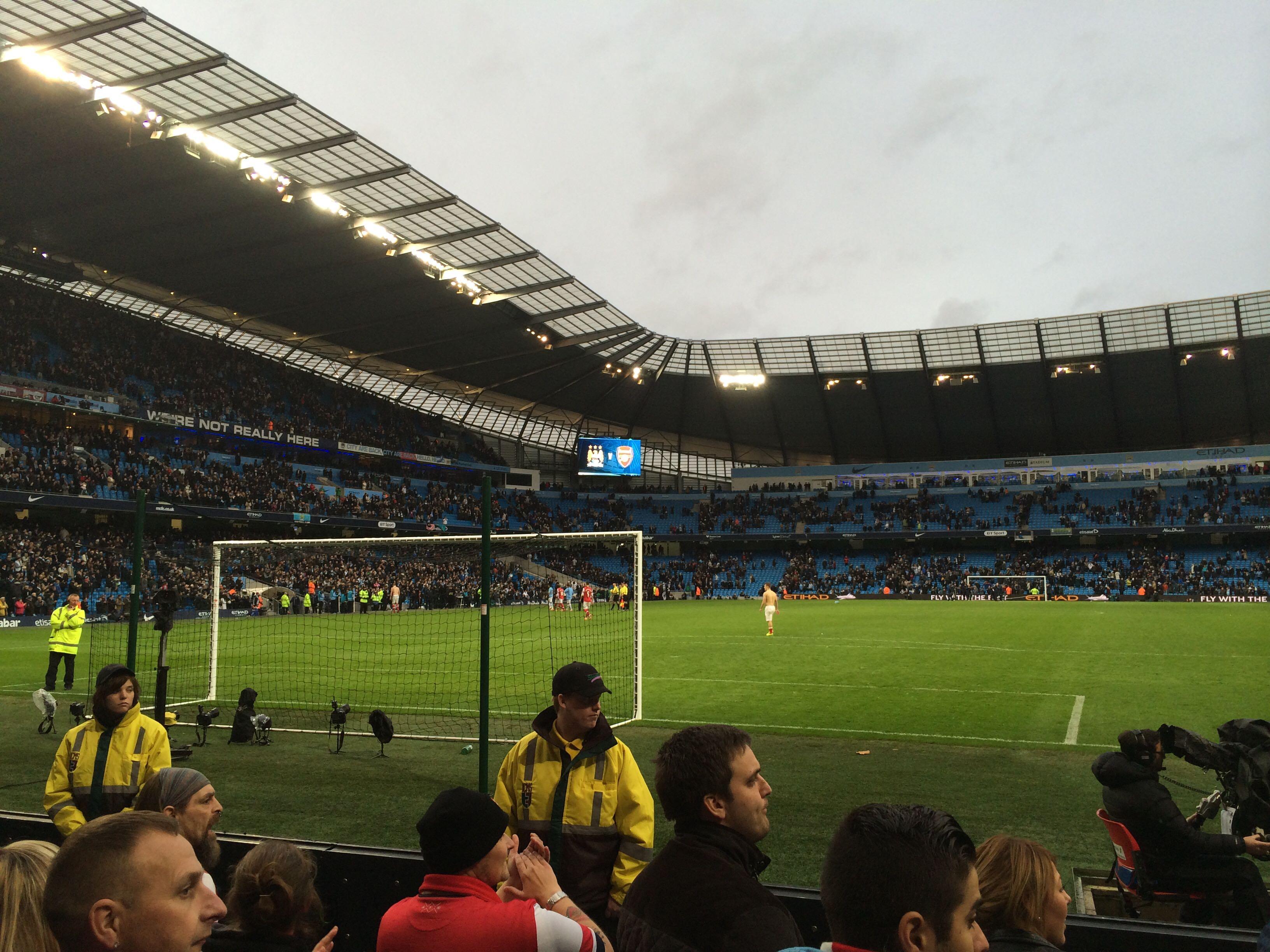 随着全球足 随着全球足