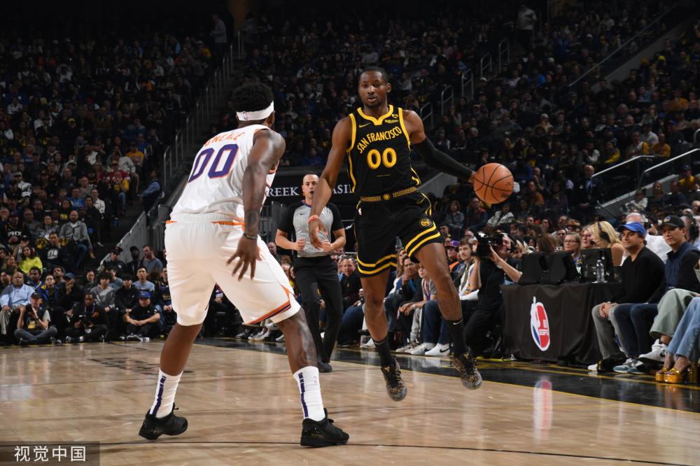 级锋线更在 级锋线更在